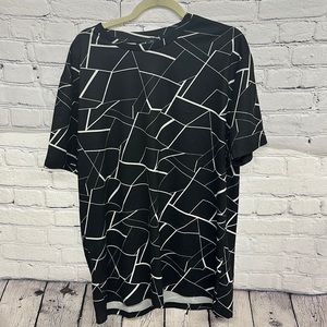 Shein Black & White Lined Top